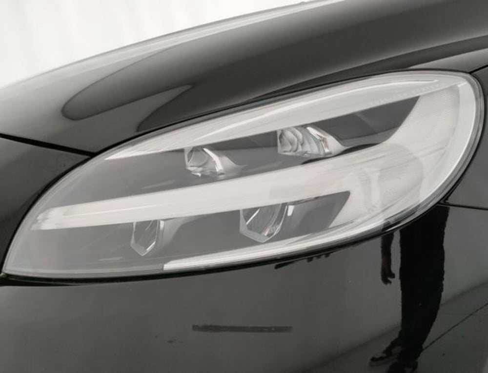 Volvo V40 usata a Modena (9)