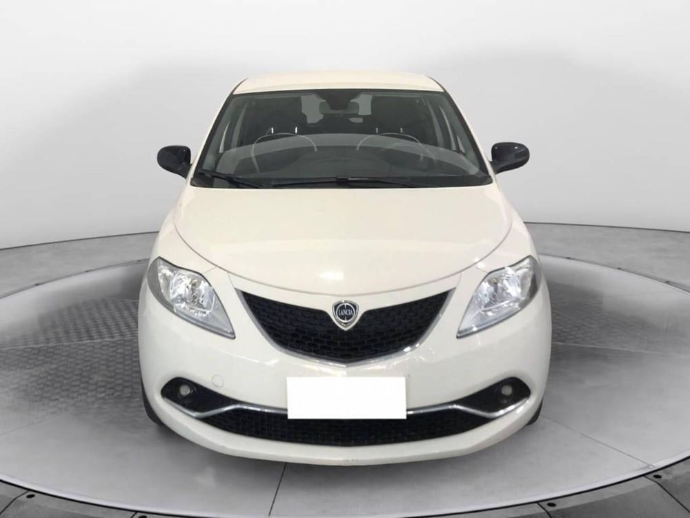 Lancia Ypsilon usata a Torino (2)