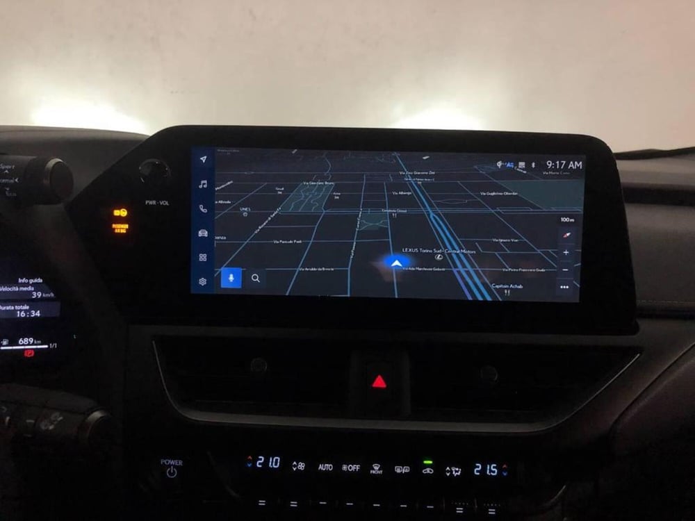 Lexus UX usata a Torino (13)