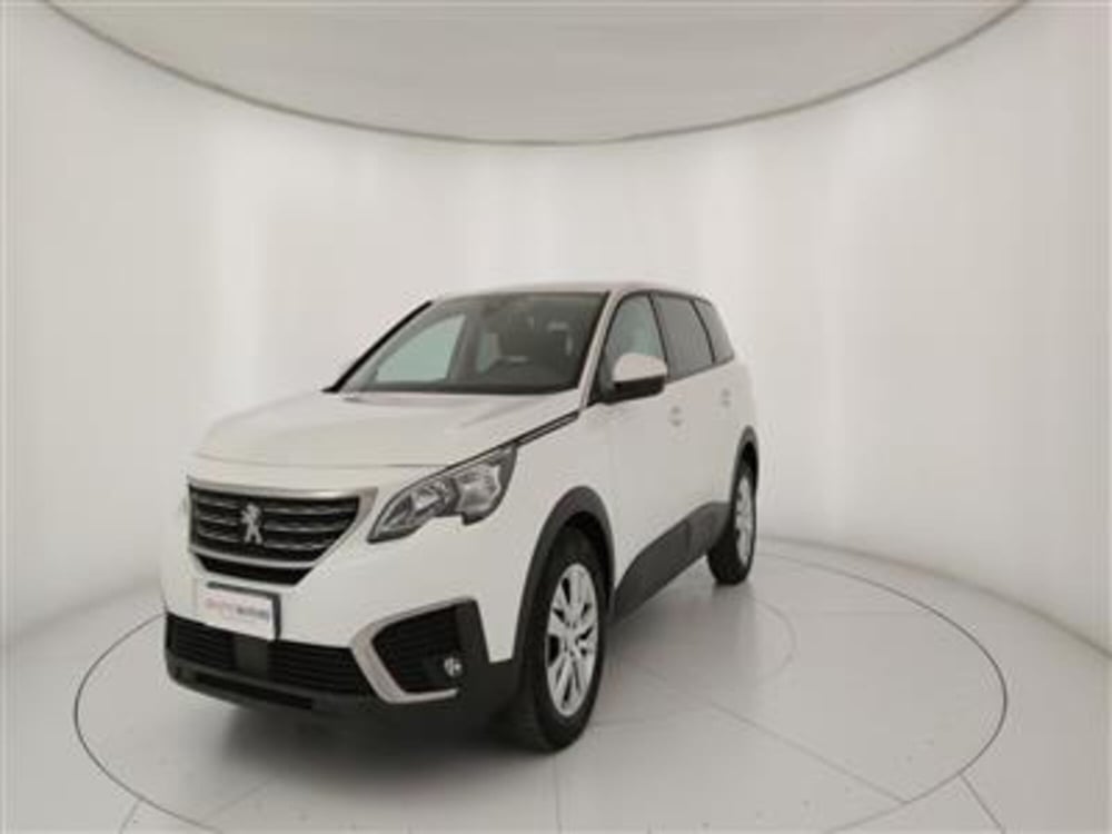Peugeot 5008 usata a Bari