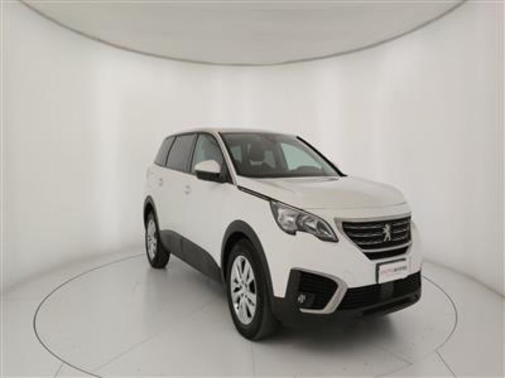 Peugeot 5008 usata a Bari (11)