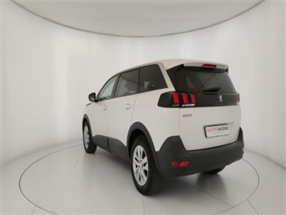 Peugeot 5008 usata a Bari (5)