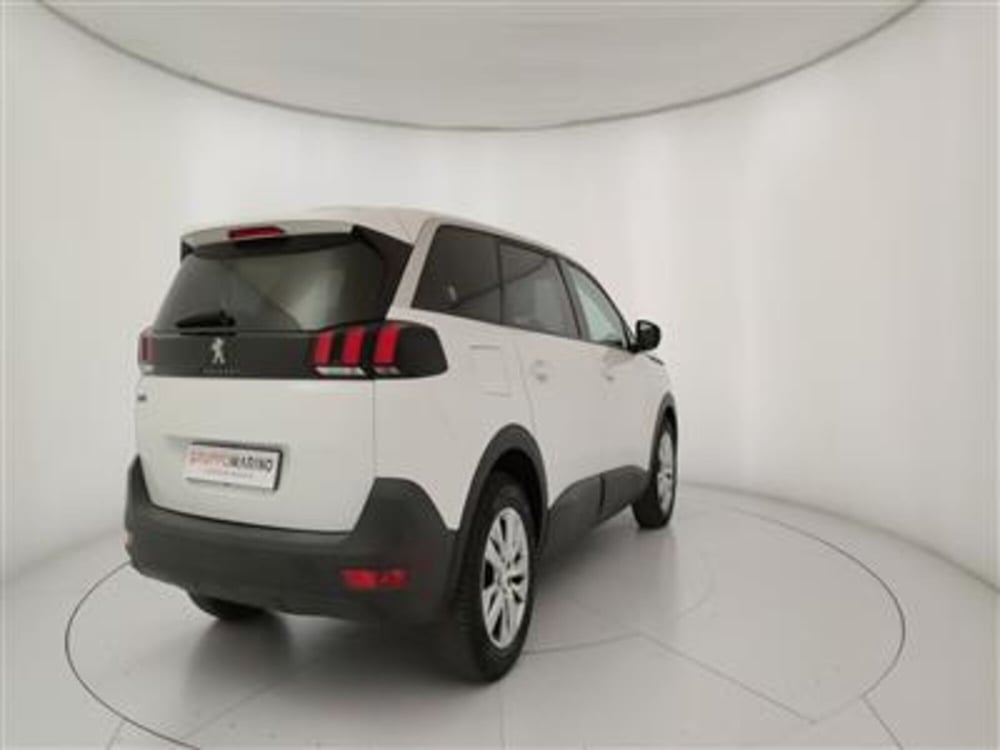 Peugeot 5008 usata a Bari (7)
