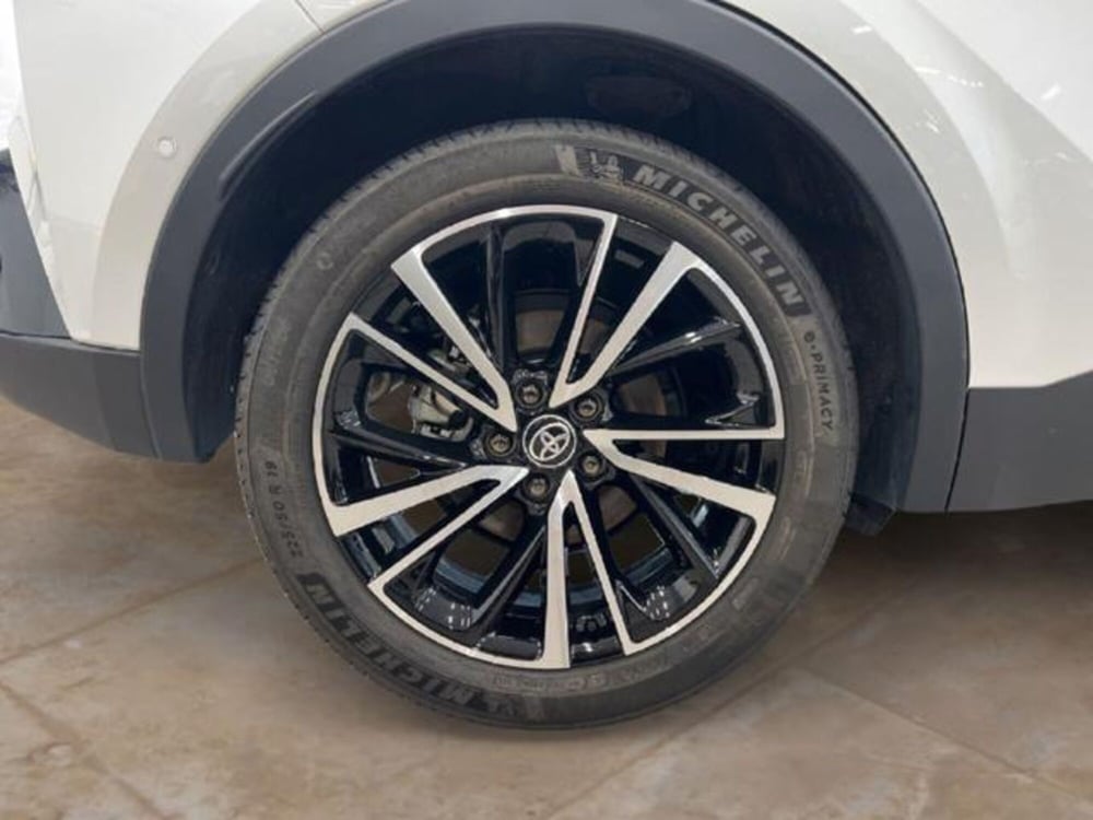 Toyota Toyota C-HR usata a Vercelli (15)
