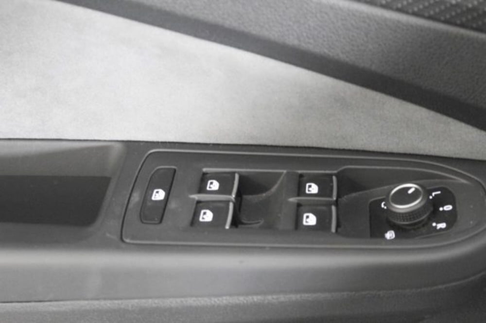 Volkswagen Golf Variant usata a Novara (11)