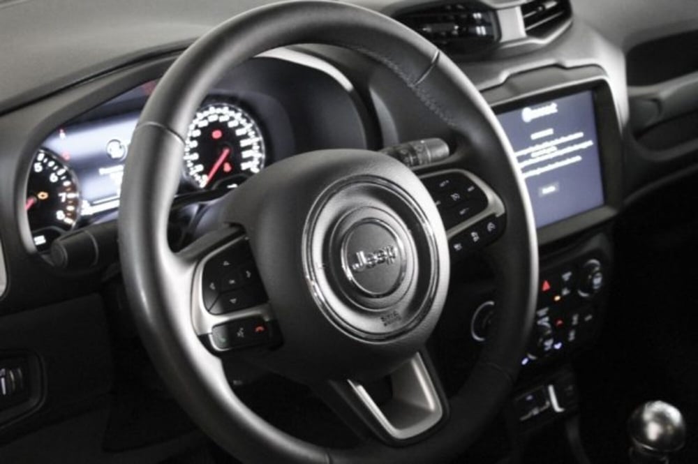 Jeep Renegade usata a Novara (6)