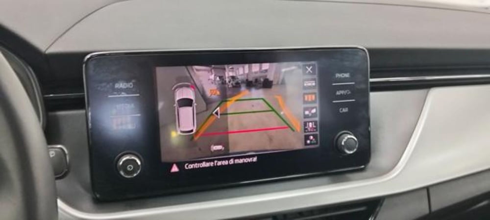 Skoda Kamiq usata a Como (16)