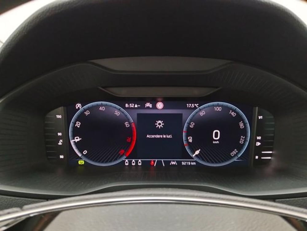 Skoda Karoq usata a Como (10)