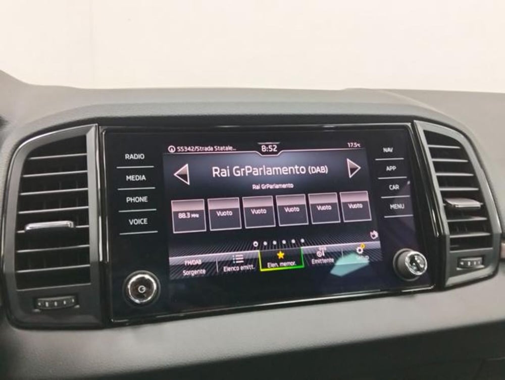 Skoda Karoq usata a Como (12)