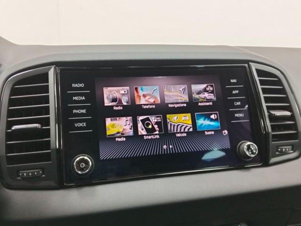 Skoda Karoq usata a Como (14)