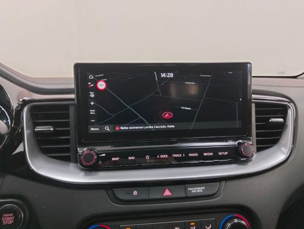 Kia XCeed usata a Como (17)
