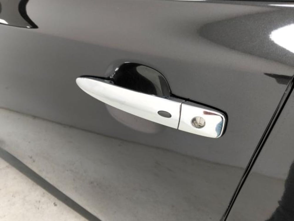 Nissan Leaf usata a Como (11)