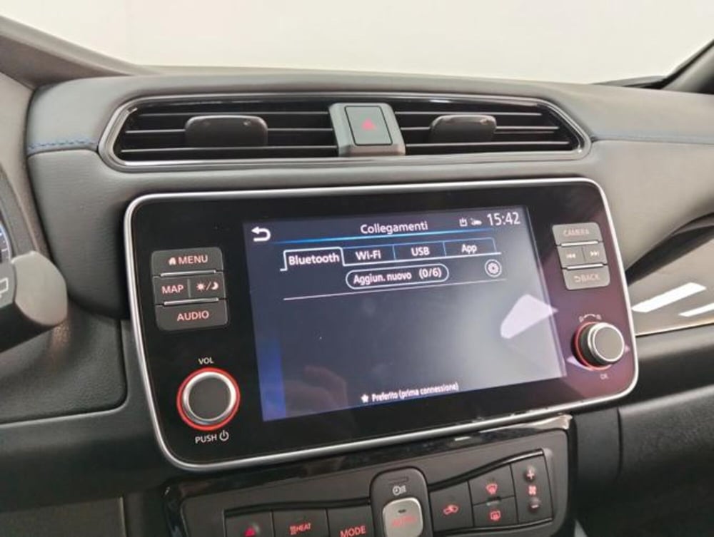 Nissan Leaf usata a Como (16)