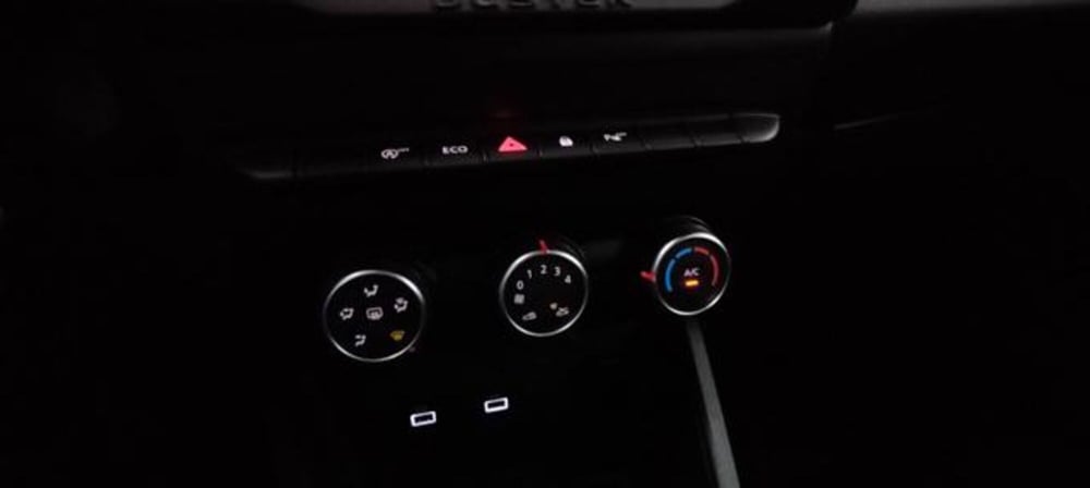 Dacia Duster usata a Como (17)