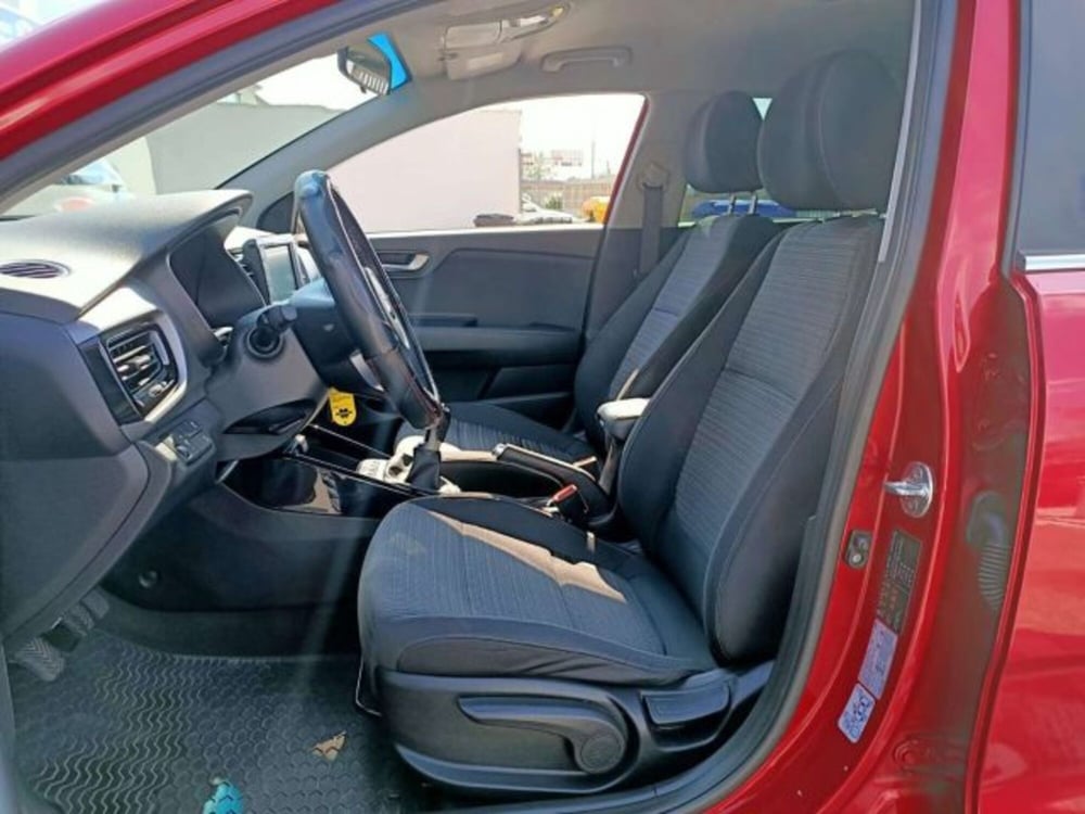 Kia Stonic usata a Firenze (16)