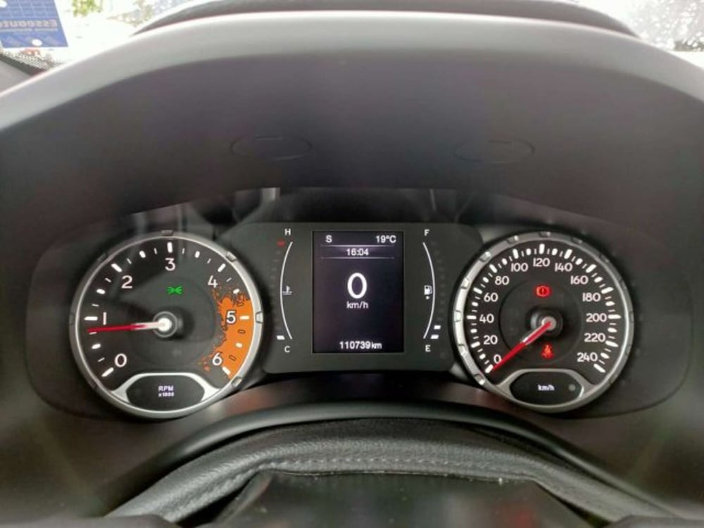 Jeep Renegade usata a Firenze (13)