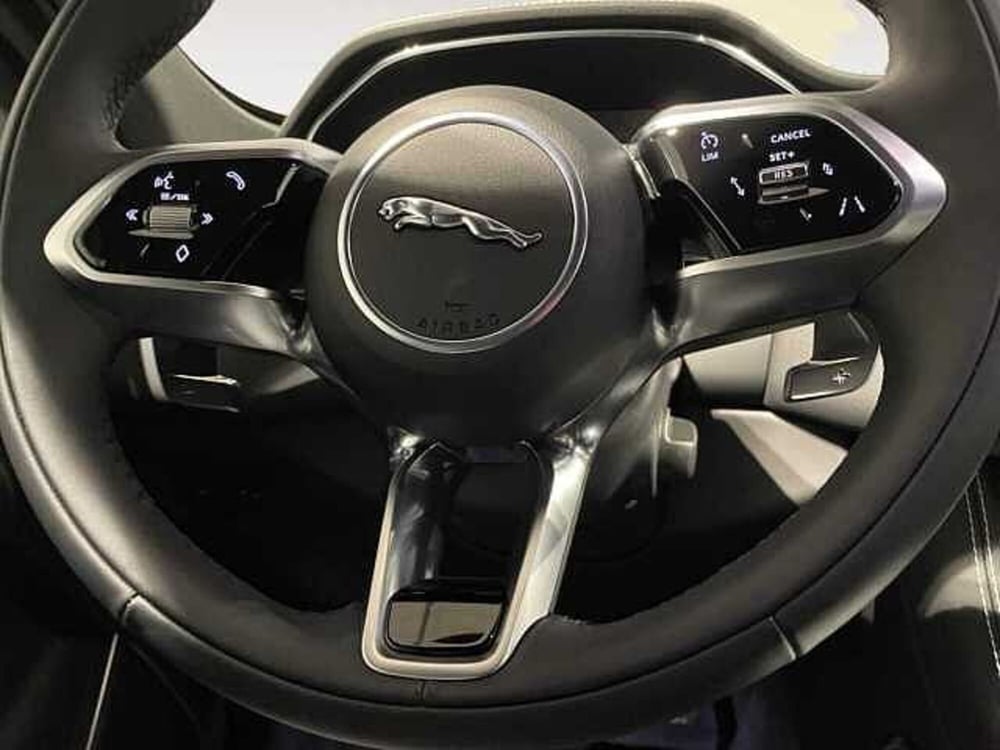 Jaguar F-Pace usata a Ravenna (15)
