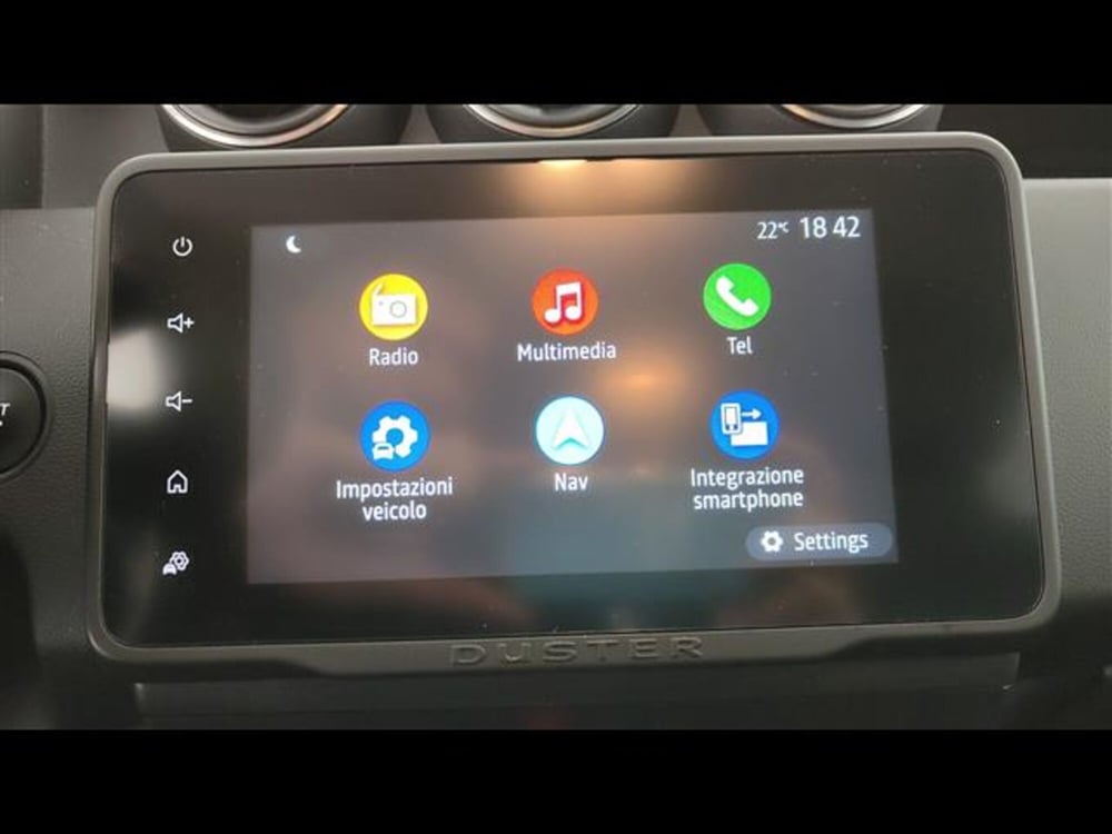 Dacia Duster usata a Milano (12)