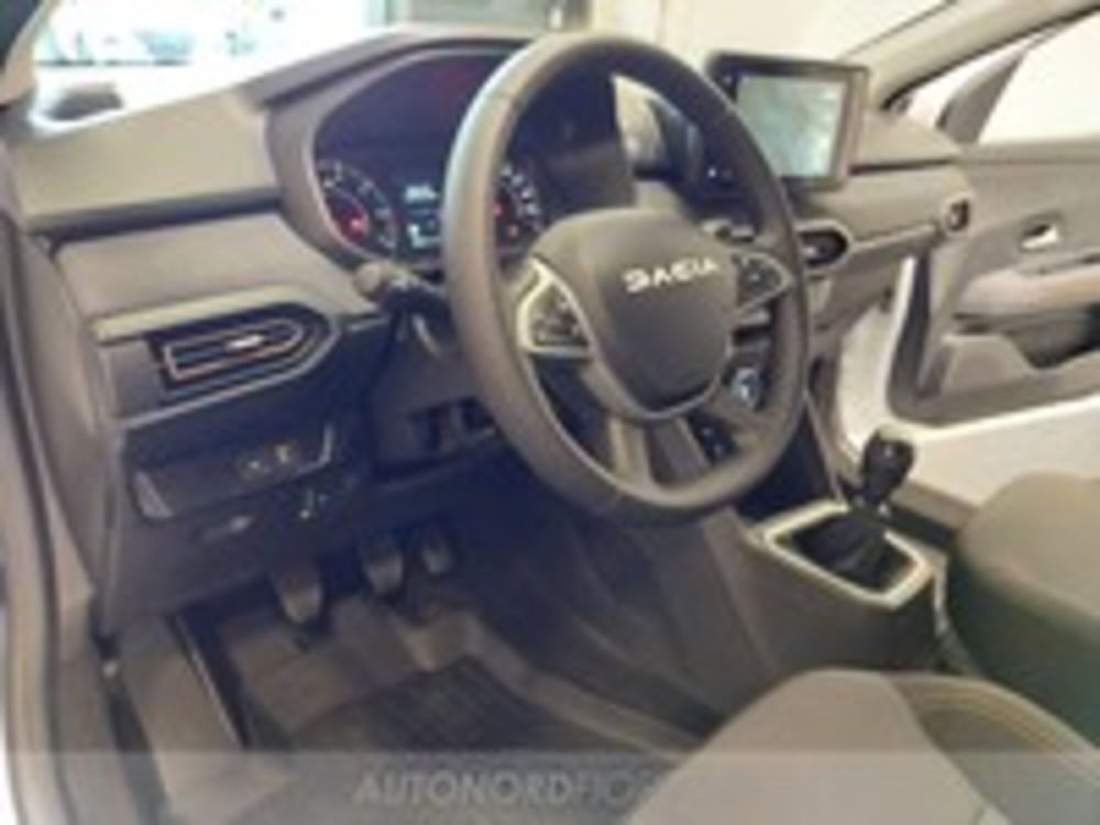 Dacia Jogger nuova a Pordenone (7)