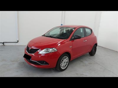 Lancia Ypsilon 1.3 MJT 16V 95 CV 5 porte S&amp;S Silver del 2017 usata a Asti
