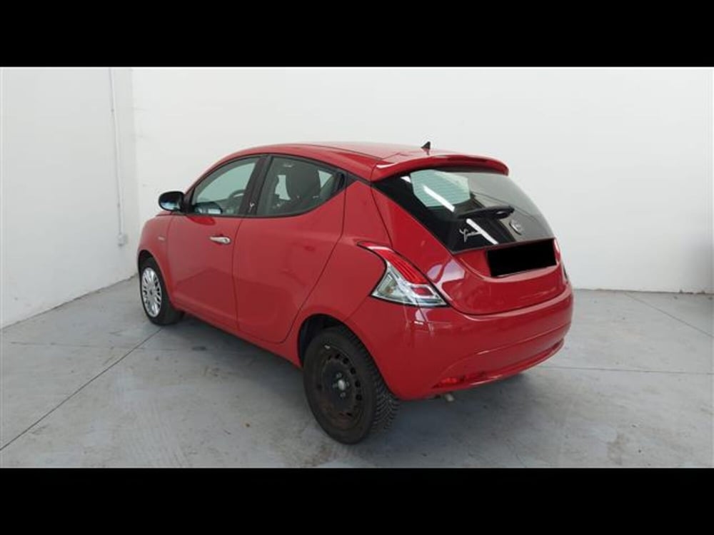 Lancia Ypsilon usata a Asti (3)