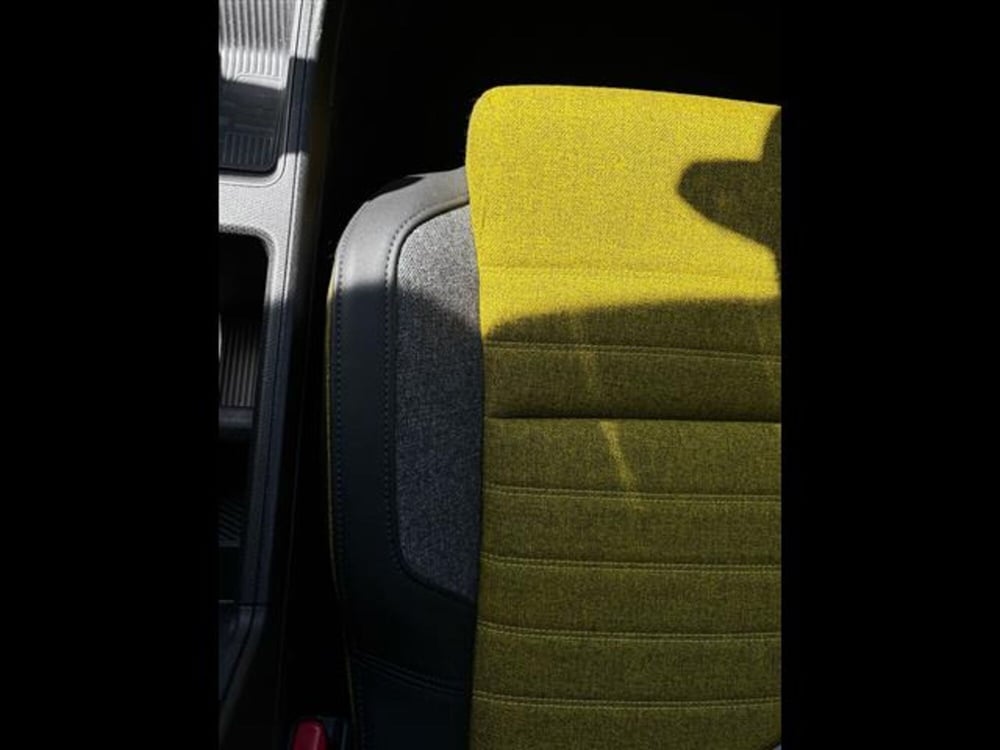 Renault Renault 5 nuova a Pavia (14)