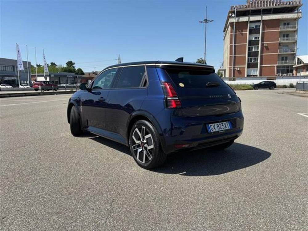 Renault Renault 5 nuova a Pavia (2)