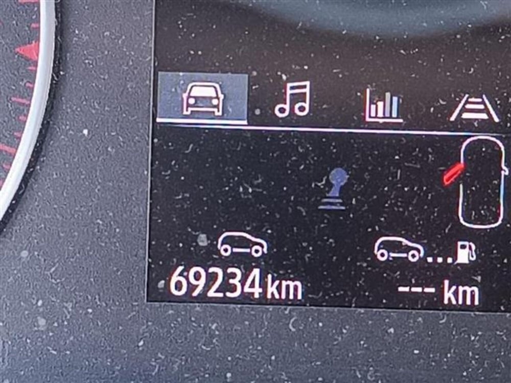 Renault Captur usata a Livorno (12)