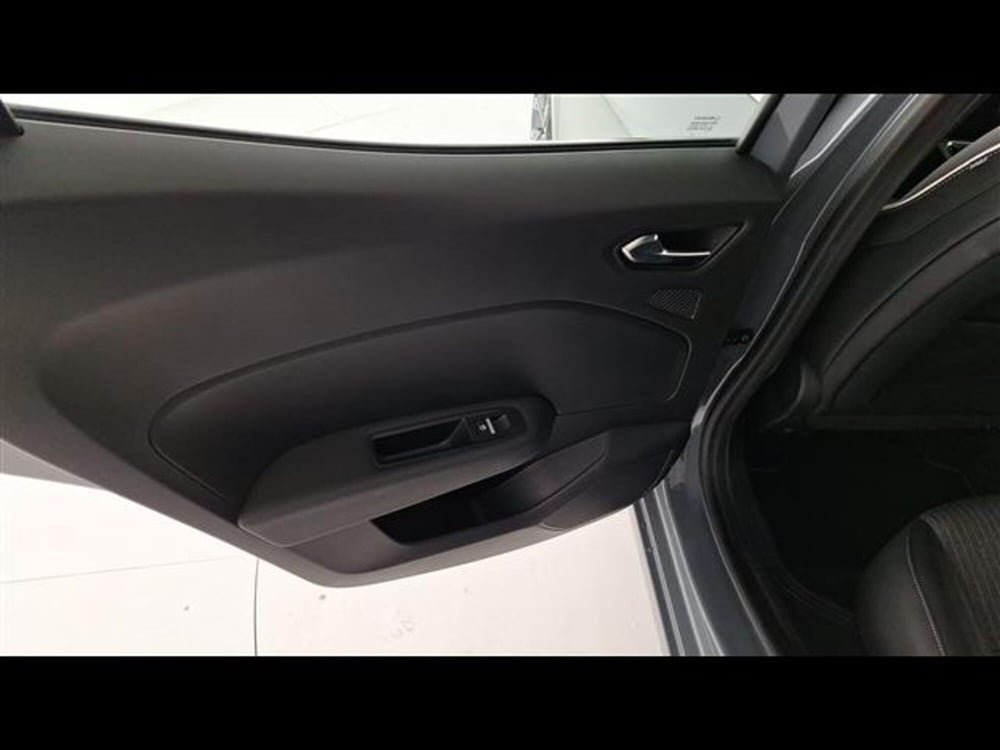 Renault Clio usata a Milano (9)