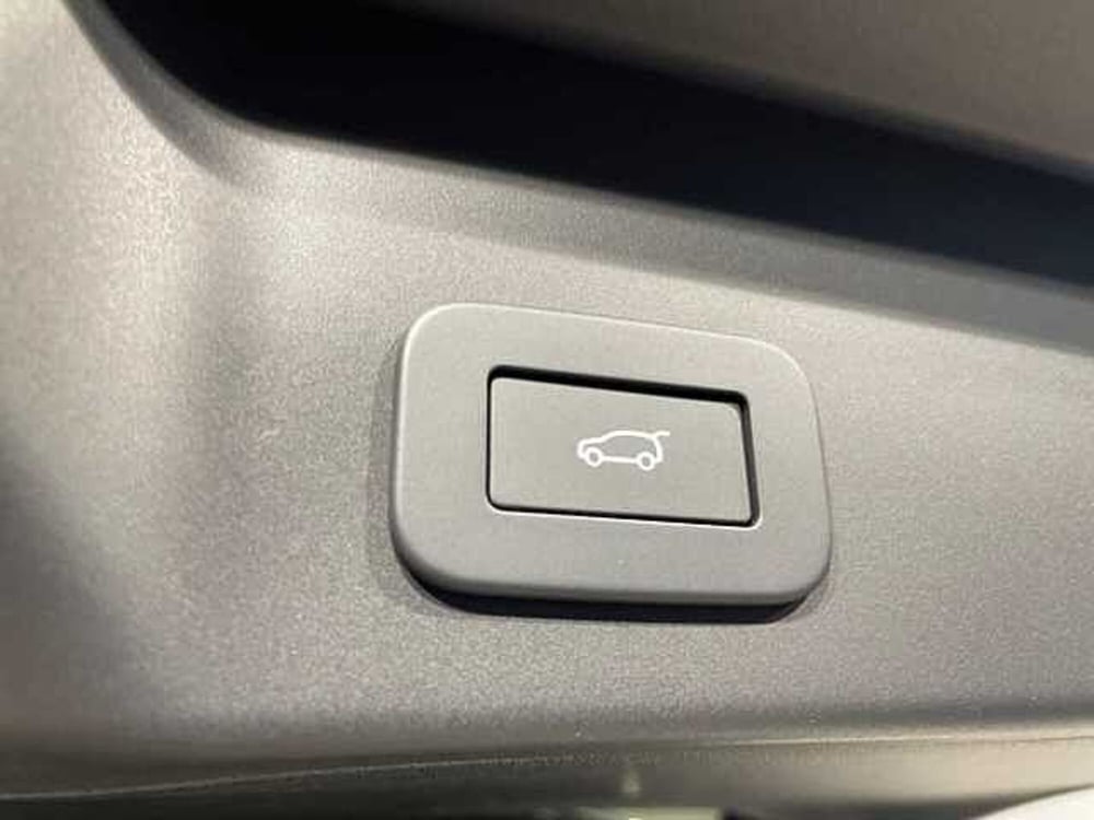 Land Rover Range Rover Evoque nuova a Ravenna (11)