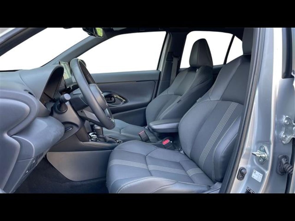 Toyota Yaris Cross usata a Varese (11)