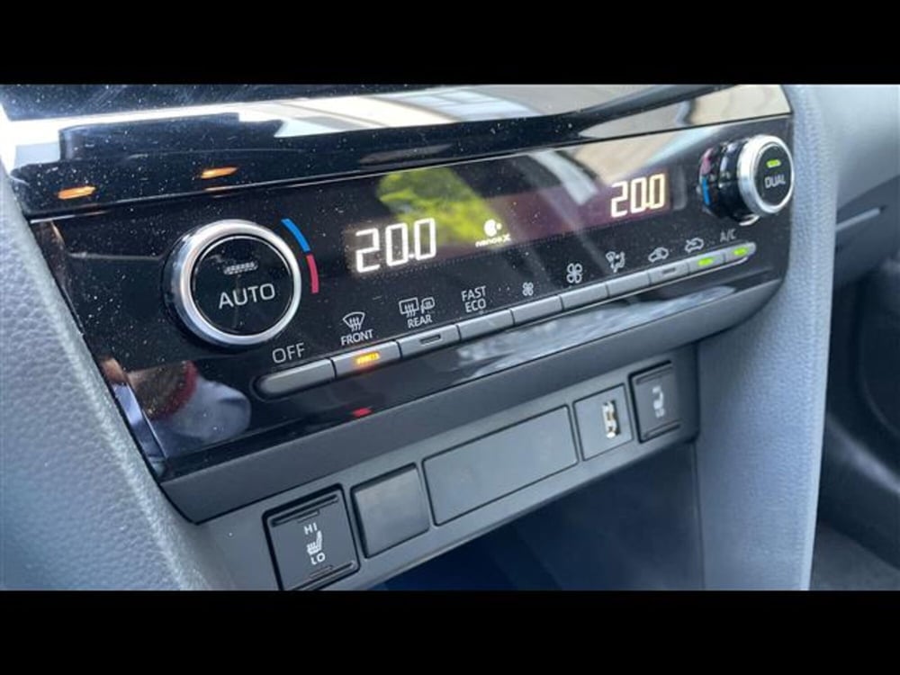 Toyota Yaris Cross usata a Varese (9)