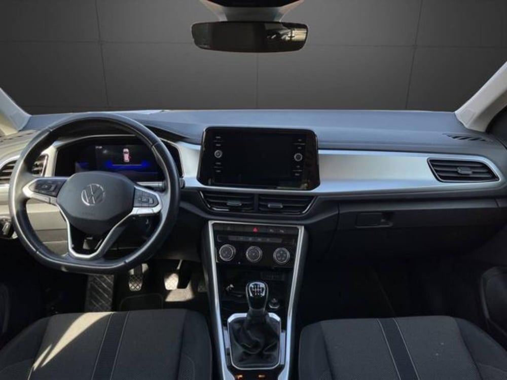 Volkswagen T-Roc usata a Milano (13)