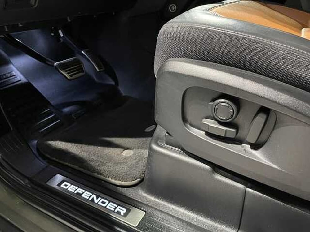 Land Rover Defender usata a Ravenna (15)
