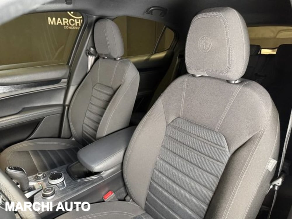 Alfa Romeo Stelvio usata a Perugia (11)