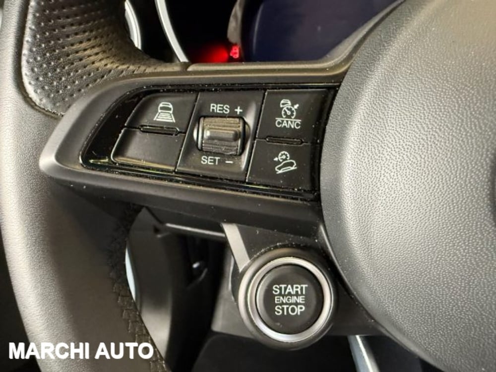 Alfa Romeo Stelvio usata a Perugia (14)