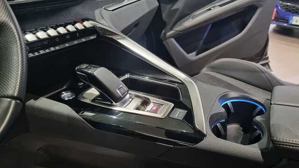 Peugeot 3008 usata a Milano (8)