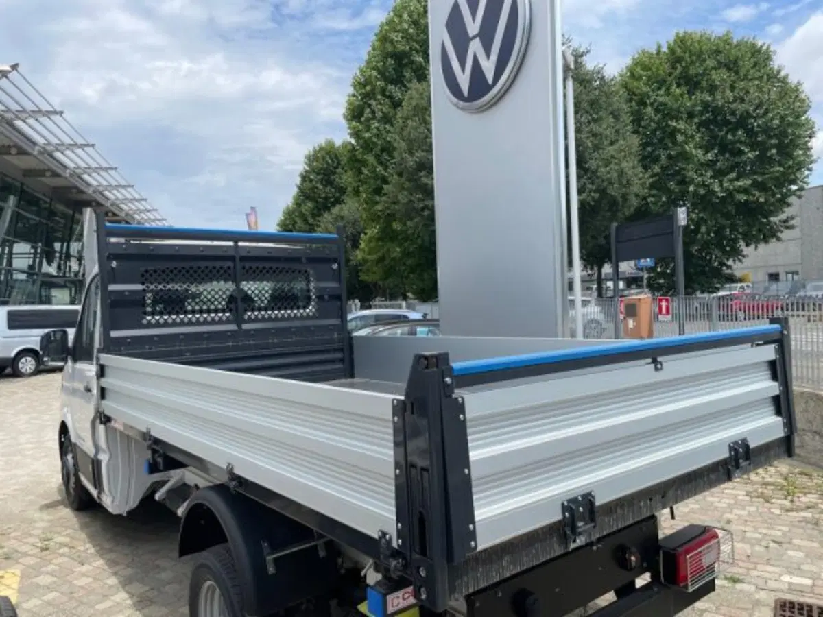 Volkswagen Veicoli Commerciali Crafter Telaio nuova a Cuneo (2)