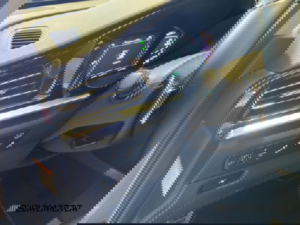 Kia Niro usata a Bari (12)