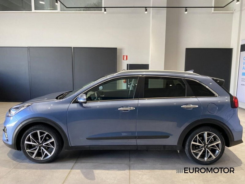 Kia Niro usata a Bari (11)