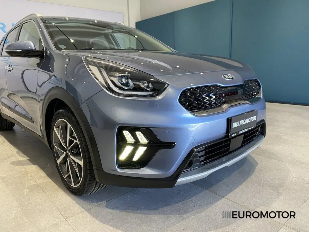 Kia Niro usata a Bari (4)