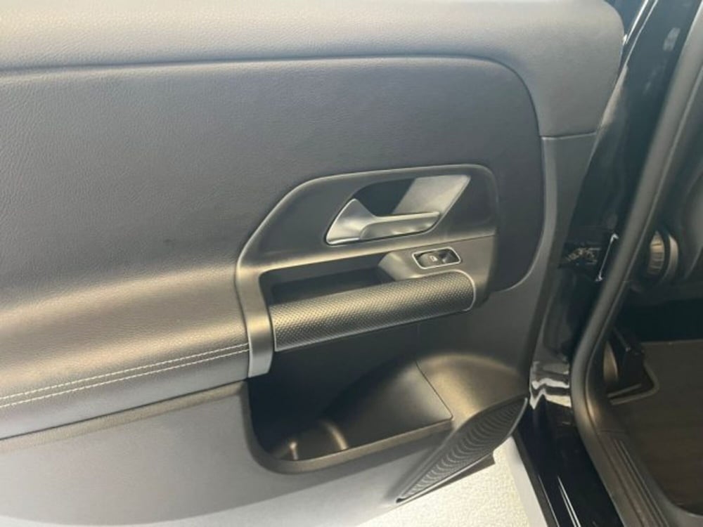 Mercedes-Benz GLB usata a Trapani (13)