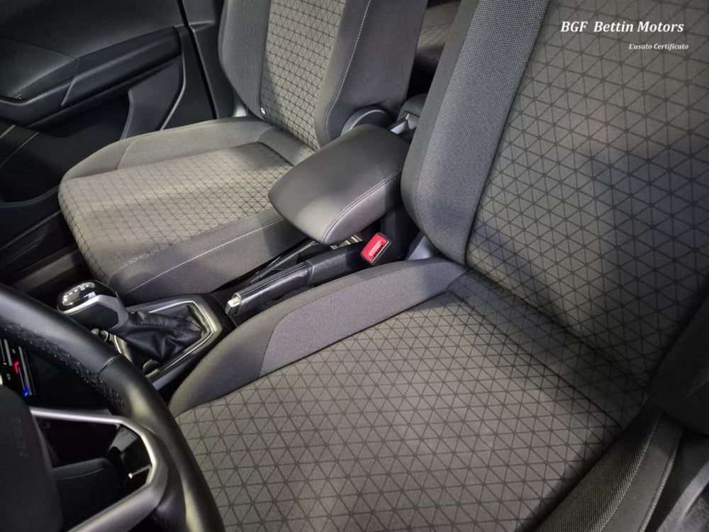 Volkswagen T-Cross usata a Padova (13)