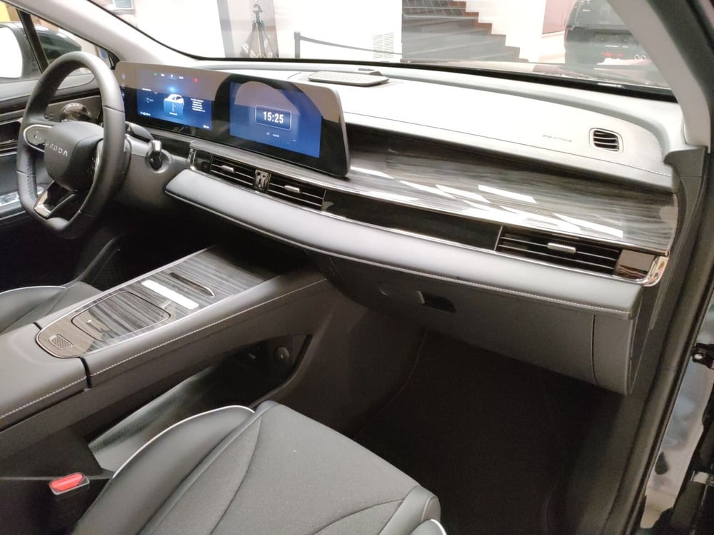 Omoda Omoda 5 EV usata a Teramo (12)