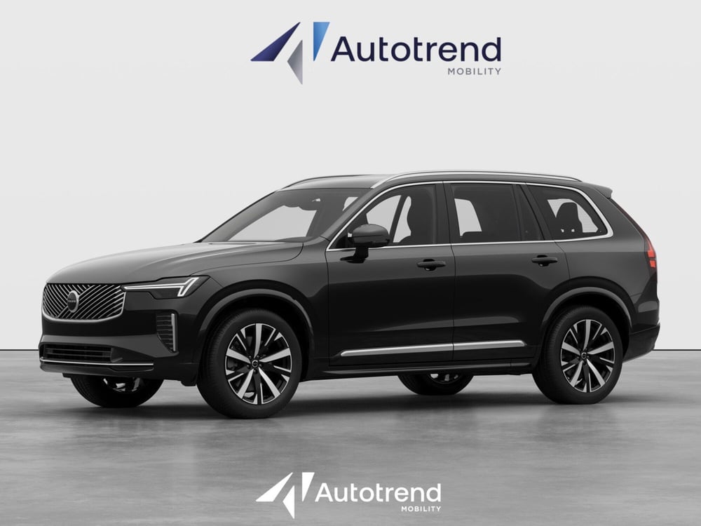 Volvo XC90 nuova a Bari