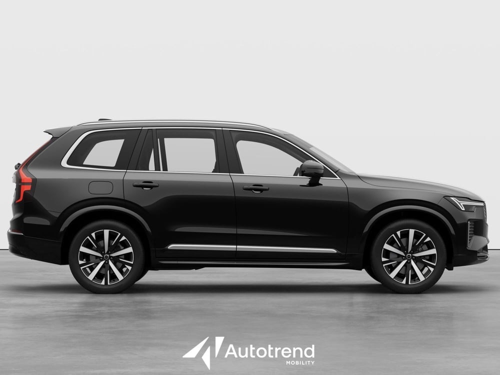 Volvo XC90 nuova a Bari (5)