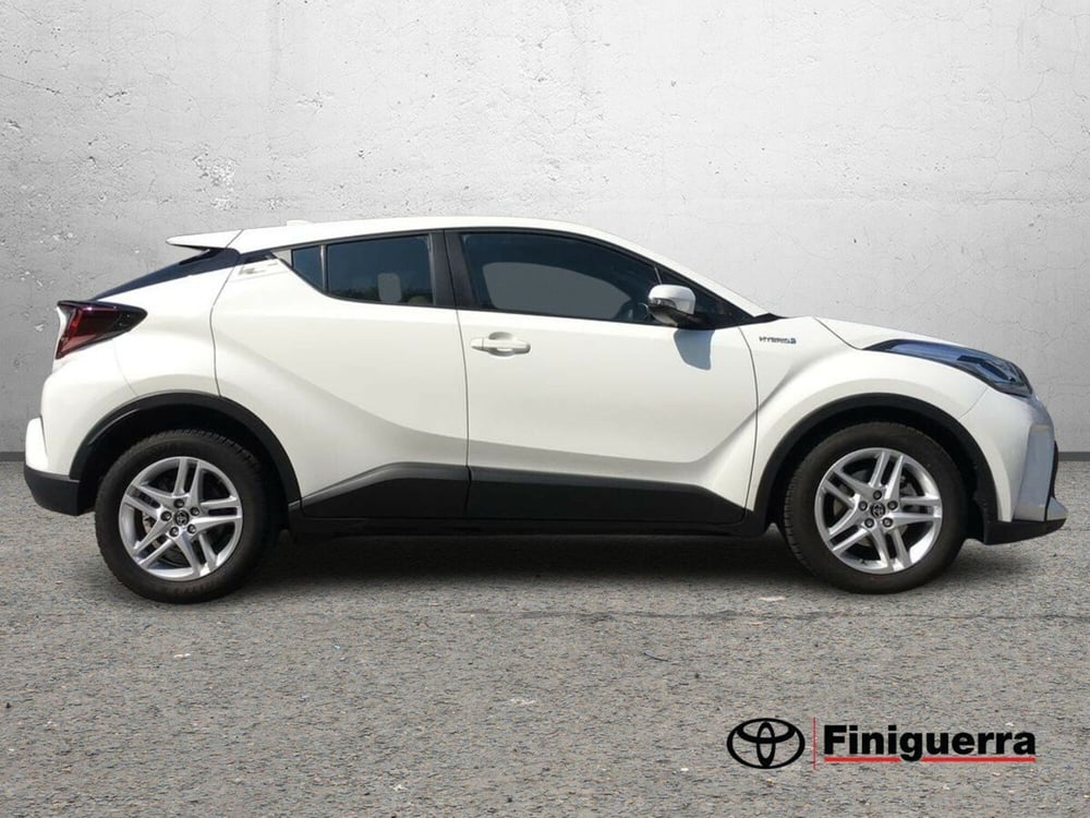 Toyota Toyota C-HR usata a Lecco (5)