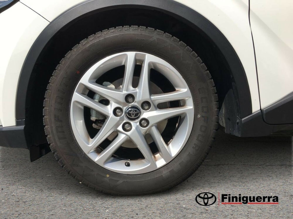 Toyota Toyota C-HR usata a Lecco (7)
