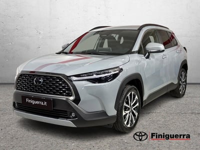 Toyota Corolla Cross Hybrid 2.0 Hybrid 197 CV E-CVT Lounge Light nuova a Civate