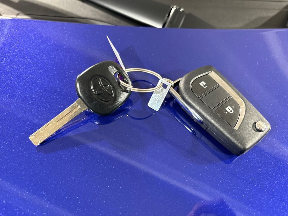 Toyota Yaris nuova a Lecco (17)